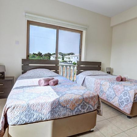 Villa Eva Ayía Nápa Extérieur photo
