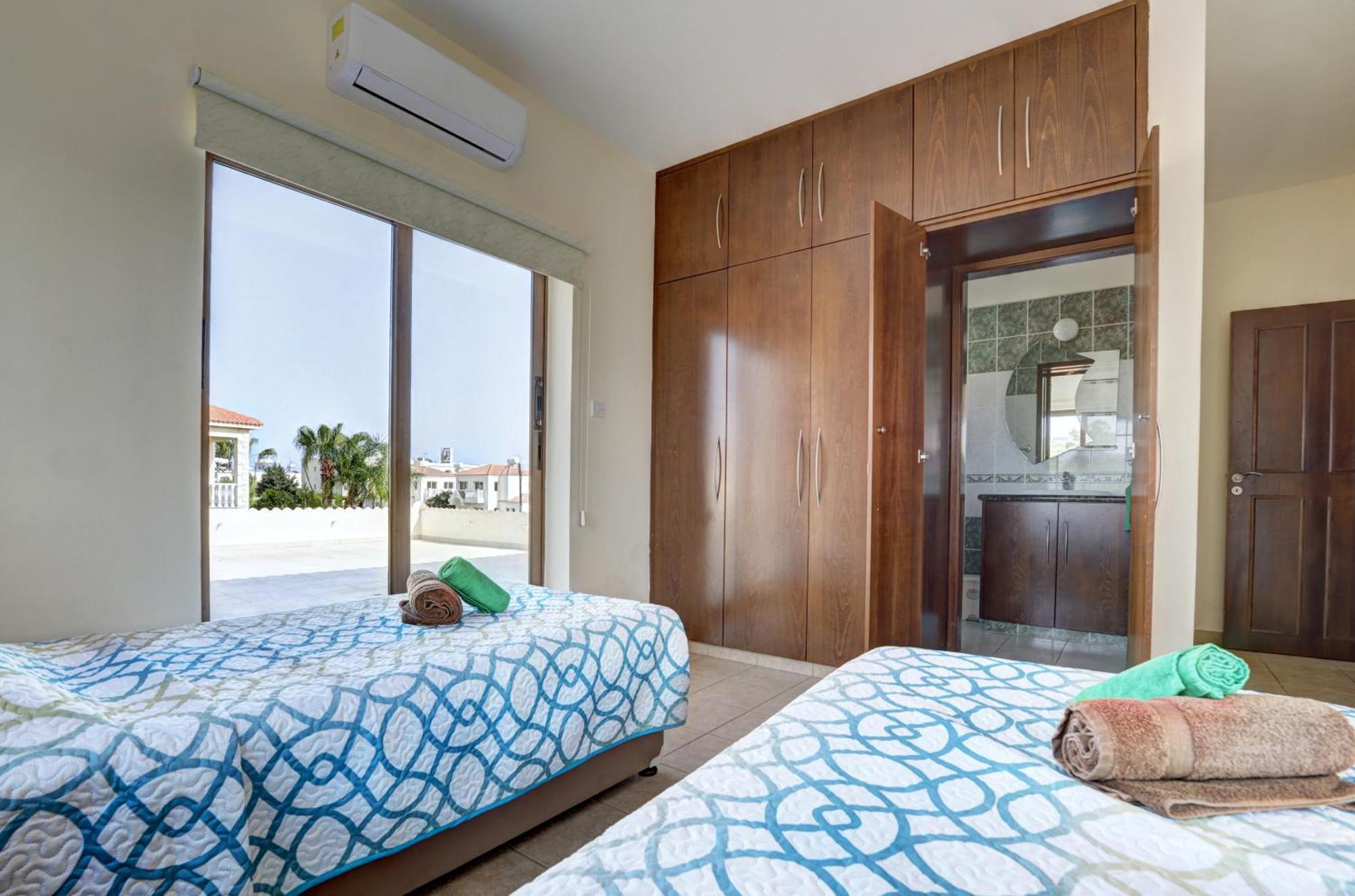 Villa Eva Ayía Nápa Extérieur photo