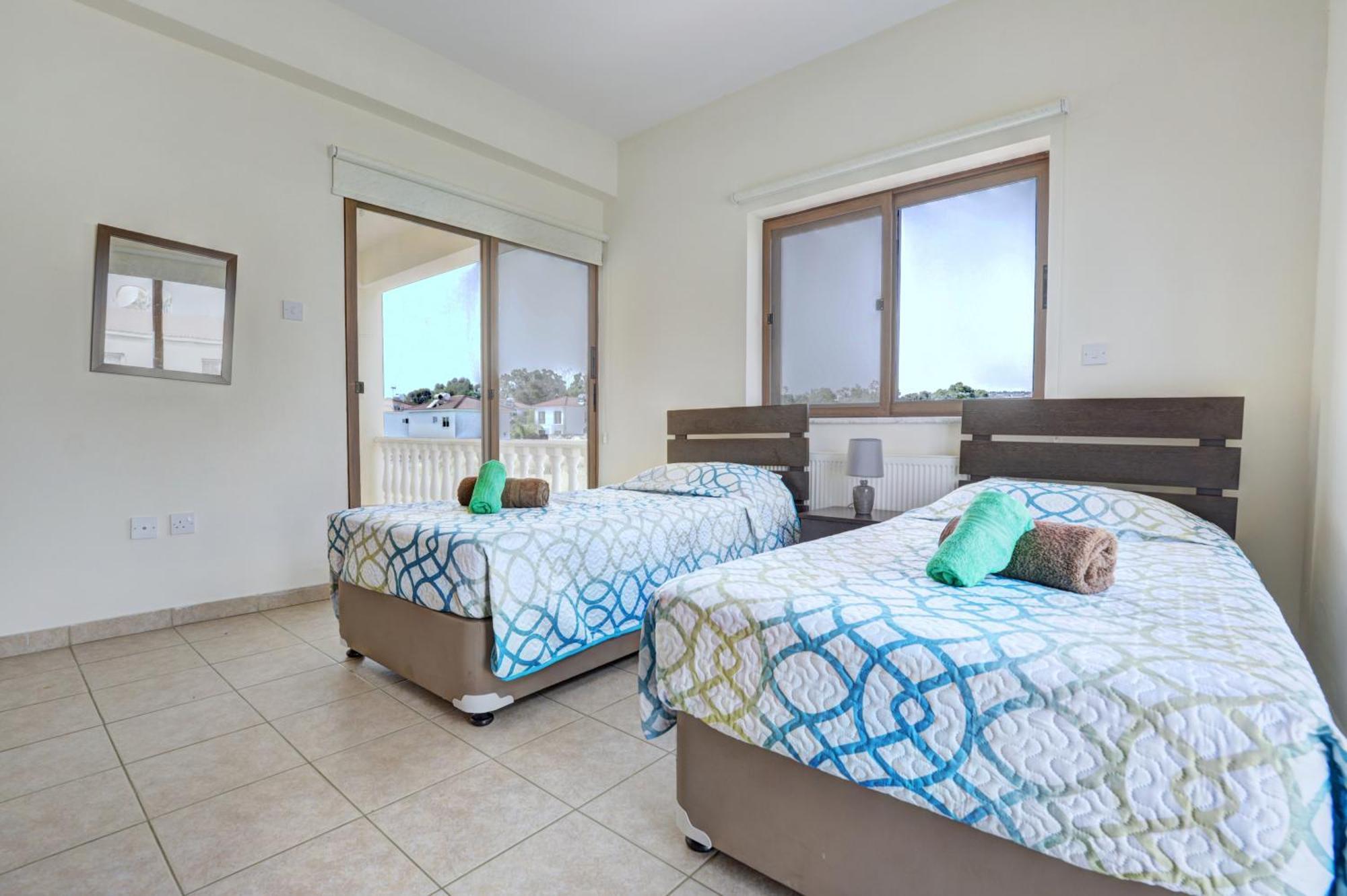 Villa Eva Ayía Nápa Extérieur photo