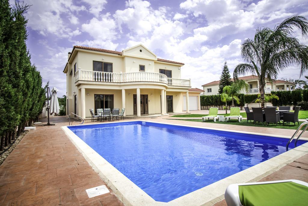 Villa Eva Ayía Nápa Extérieur photo