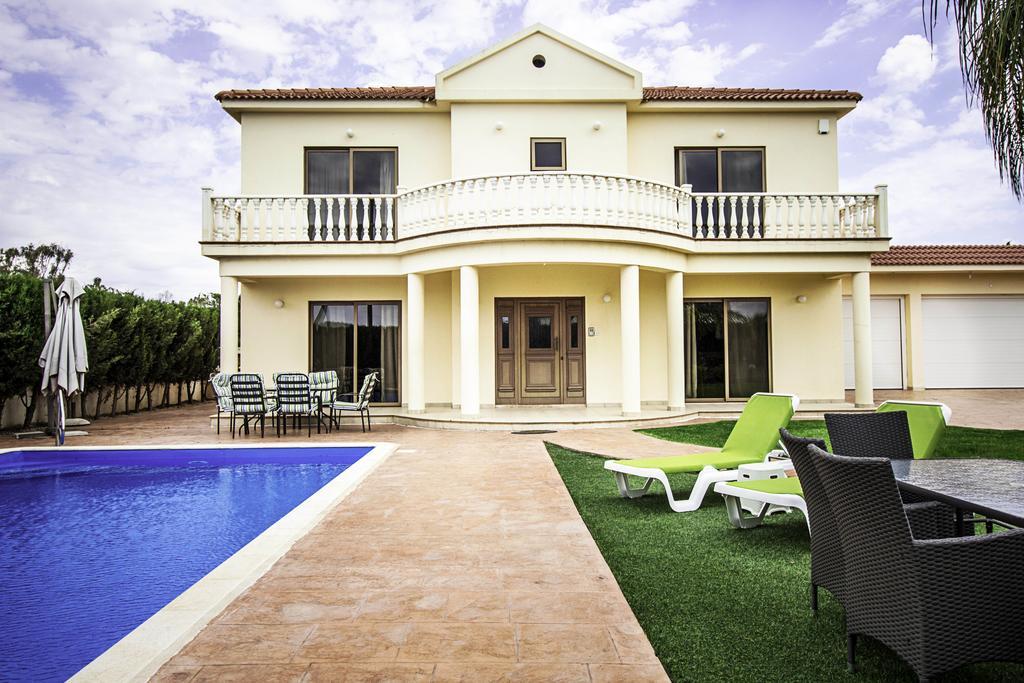 Villa Eva Ayía Nápa Extérieur photo