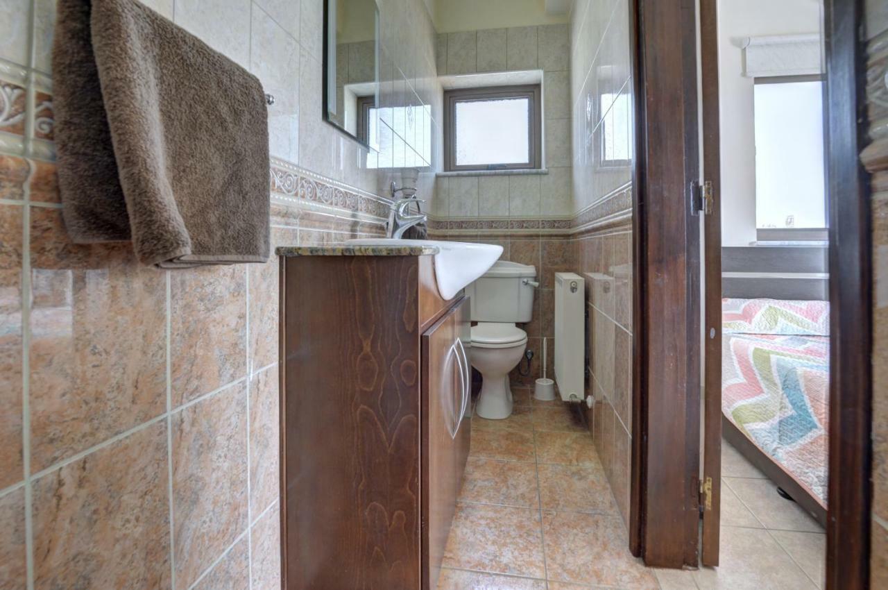 Villa Eva Ayía Nápa Extérieur photo