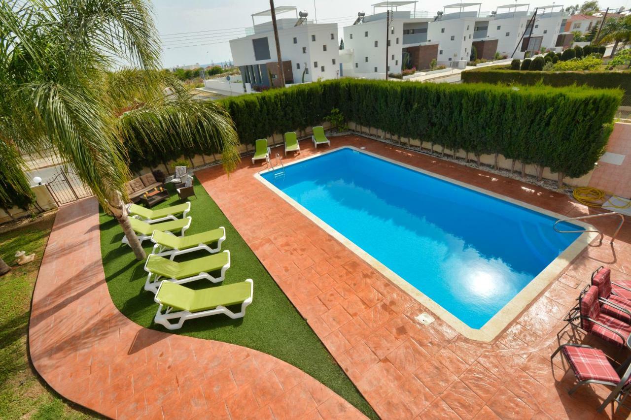 Villa Eva Ayía Nápa Extérieur photo