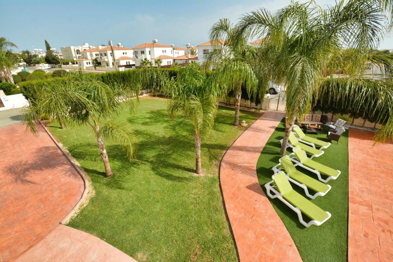 Villa Eva Ayía Nápa Extérieur photo