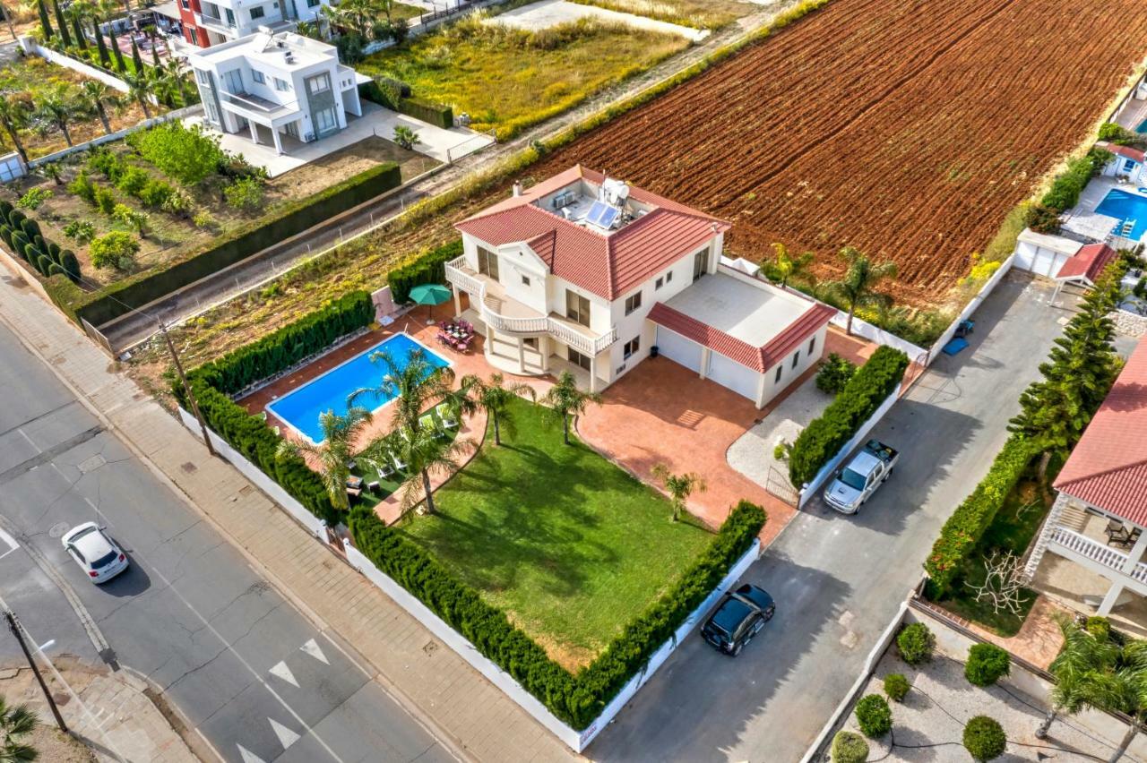 Villa Eva Ayía Nápa Extérieur photo