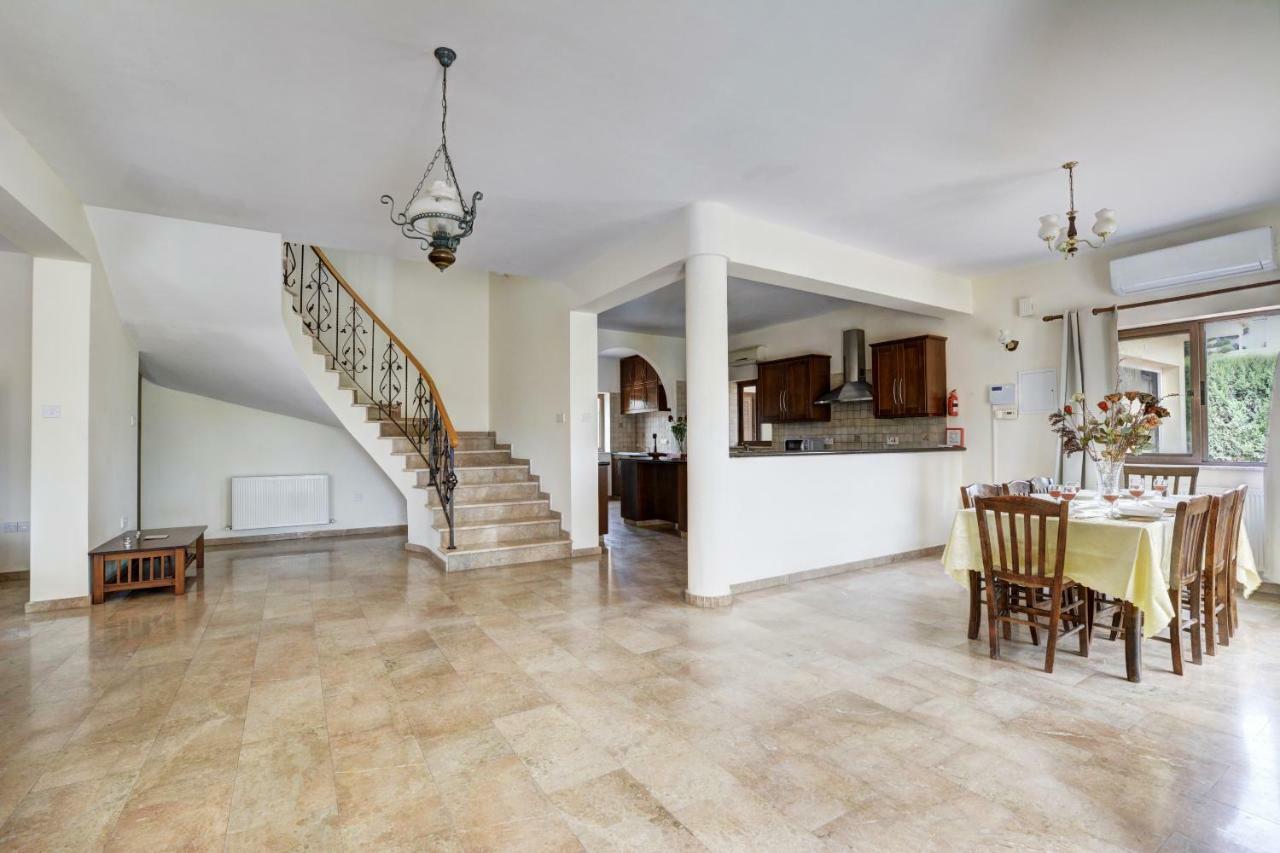 Villa Eva Ayía Nápa Extérieur photo