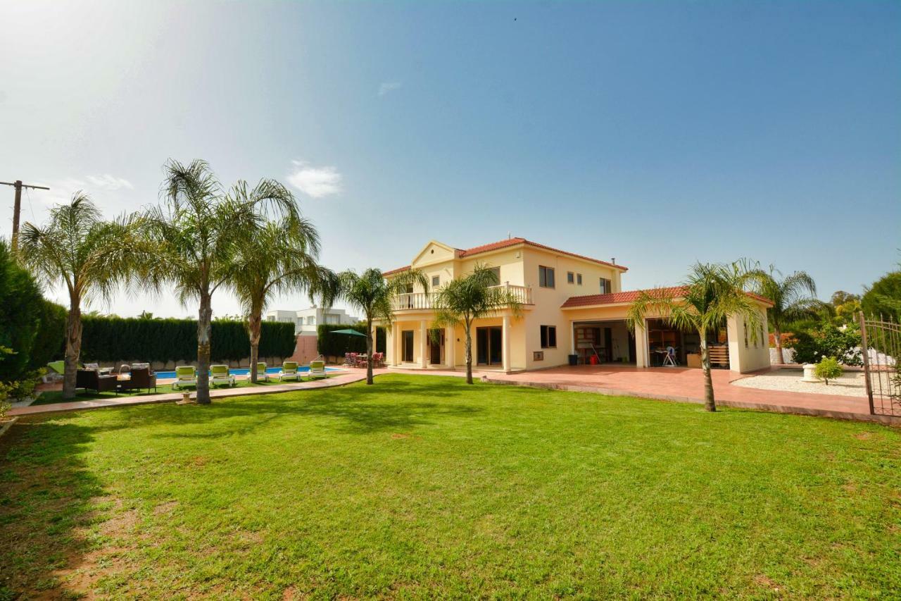 Villa Eva Ayía Nápa Extérieur photo